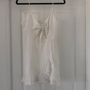 American threads white dresss